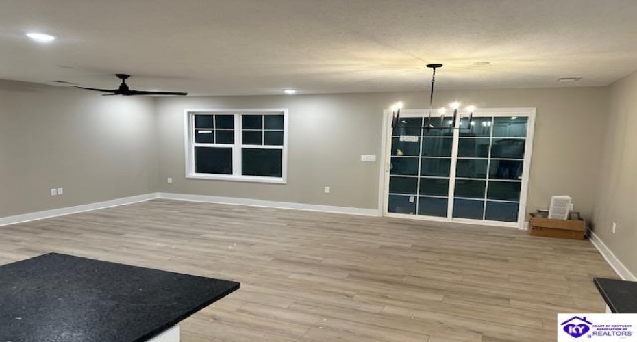 Hunter Lane, Elizabethtown, Kentucky 42701, ,3 BathroomsBathrooms,For Sale,Hunter Lane,HK24000869