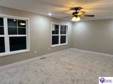 Hunter Lane, Elizabethtown, Kentucky 42701, ,3 BathroomsBathrooms,For Sale,Hunter Lane,HK24000872