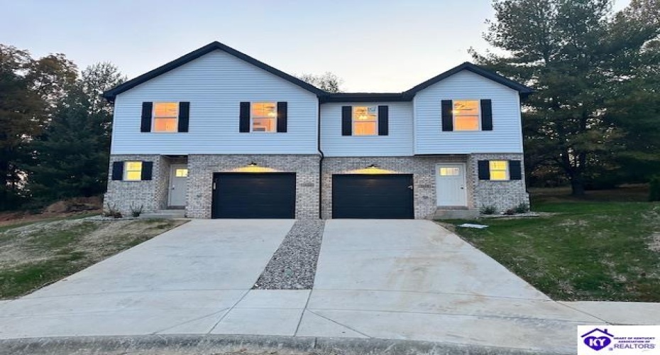 Hunter Lane, Elizabethtown, Kentucky 42701, ,3 BathroomsBathrooms,For Sale,Hunter Lane,HK24000872