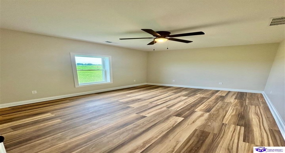 Clyde Road, Campbellsville, Kentucky 42718, ,2 BathroomsBathrooms,For Sale,Clyde Road,HK24000964