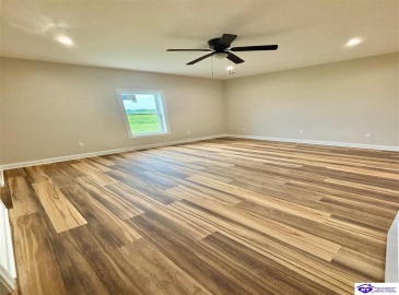 Clyde Road, Campbellsville, Kentucky 42718, ,2 BathroomsBathrooms,For Sale,Clyde Road,HK24000964