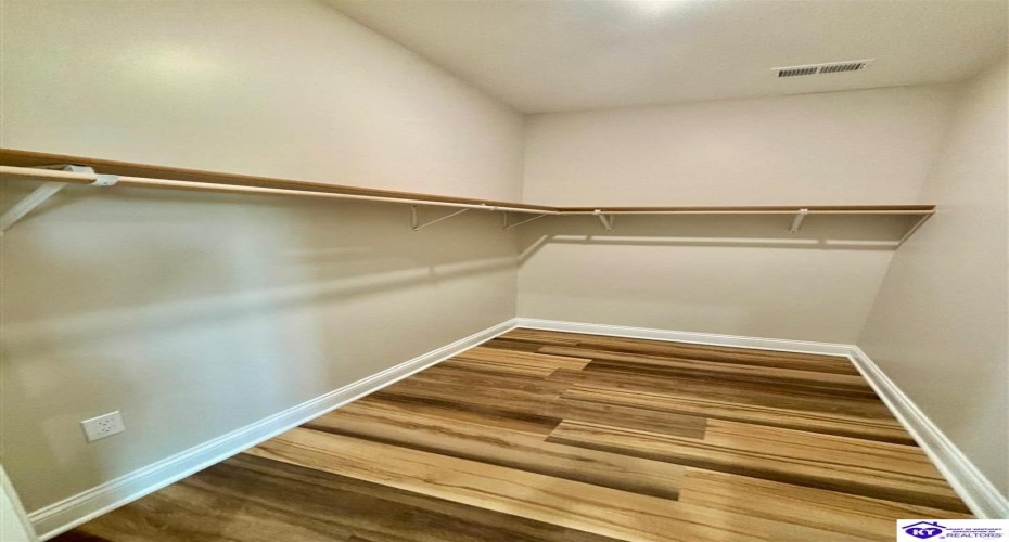 Clyde Road, Campbellsville, Kentucky 42718, ,2 BathroomsBathrooms,For Sale,Clyde Road,HK24000964