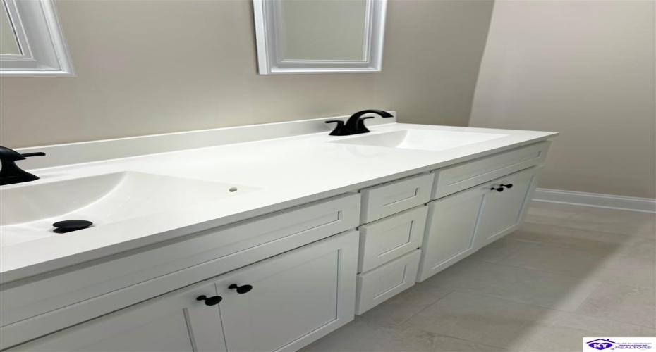 Clyde Road, Campbellsville, Kentucky 42718, ,2 BathroomsBathrooms,For Sale,Clyde Road,HK24000964