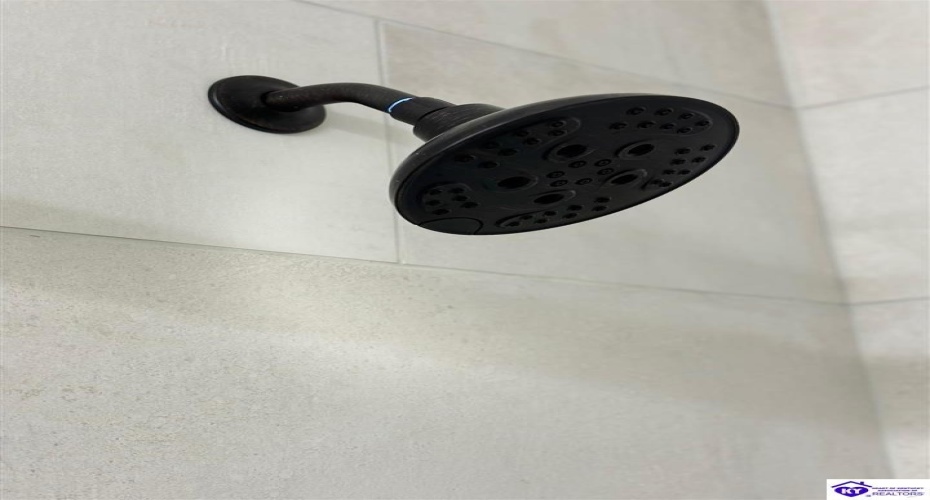 Clyde Road, Campbellsville, Kentucky 42718, ,2 BathroomsBathrooms,For Sale,Clyde Road,HK24000964