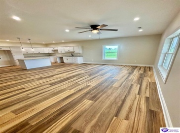 Clyde Road, Campbellsville, Kentucky 42718, ,2 BathroomsBathrooms,For Sale,Clyde Road,HK24000964