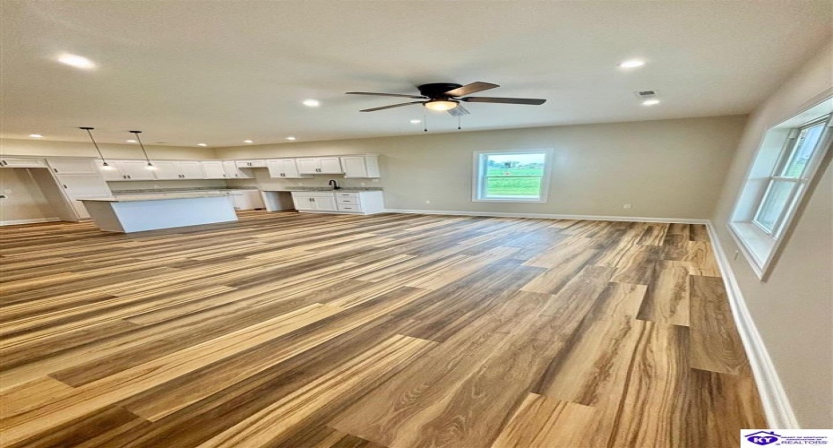 Clyde Road, Campbellsville, Kentucky 42718, ,2 BathroomsBathrooms,For Sale,Clyde Road,HK24000964