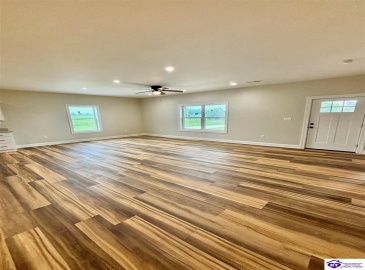 Clyde Road, Campbellsville, Kentucky 42718, ,2 BathroomsBathrooms,For Sale,Clyde Road,HK24000964