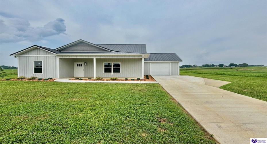 Clyde Road, Campbellsville, Kentucky 42718, ,2 BathroomsBathrooms,For Sale,Clyde Road,HK24000964