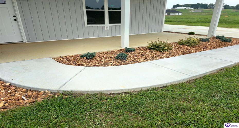 Clyde Road, Campbellsville, Kentucky 42718, ,2 BathroomsBathrooms,For Sale,Clyde Road,HK24000964