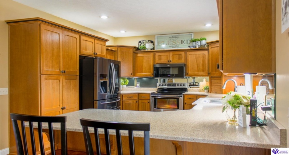 Springfield Road, Elizabethtown, Kentucky 42701, ,5 BathroomsBathrooms,For Sale,Springfield Road,HK23003422