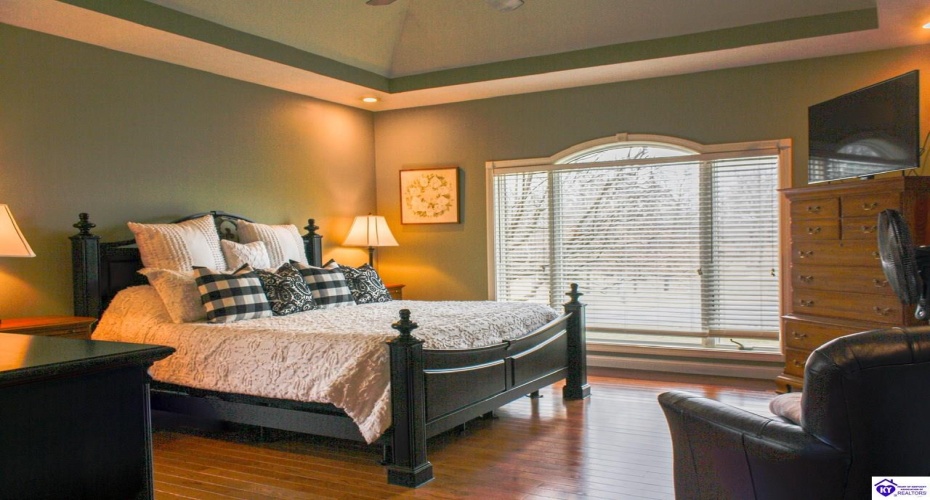 Springfield Road, Elizabethtown, Kentucky 42701, ,5 BathroomsBathrooms,For Sale,Springfield Road,HK23003422