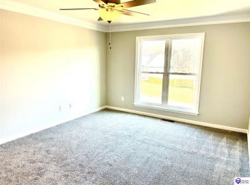 Westhill Cir, Louisville, Kentucky 40214, ,3 BathroomsBathrooms,For Sale,Westhill Cir,HK24000641