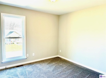 Westhill Cir, Louisville, Kentucky 40214, ,3 BathroomsBathrooms,For Sale,Westhill Cir,HK24000641