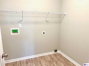 Westhill Cir, Louisville, Kentucky 40214, ,3 BathroomsBathrooms,For Sale,Westhill Cir,HK24000641