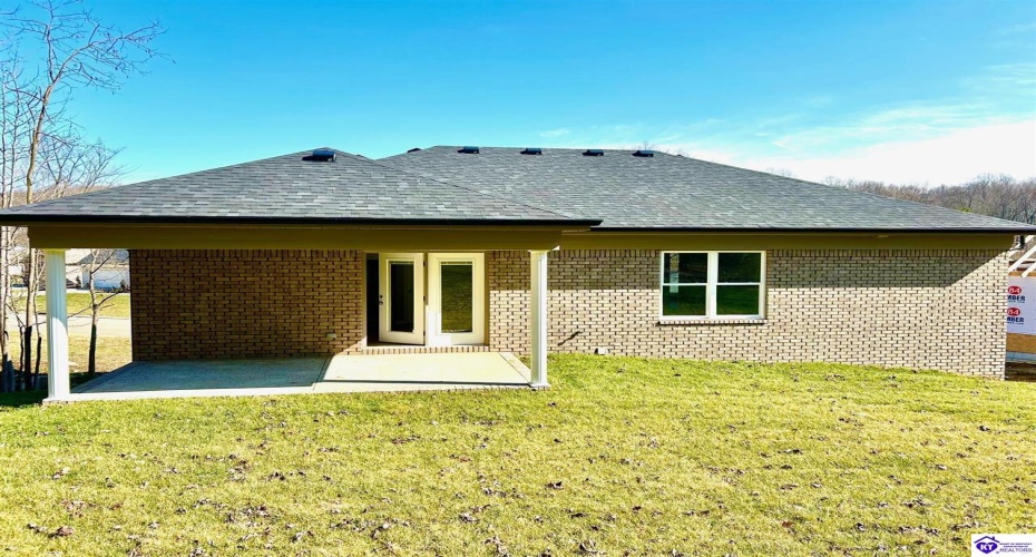 Westhill Cir, Louisville, Kentucky 40214, ,3 BathroomsBathrooms,For Sale,Westhill Cir,HK24000641