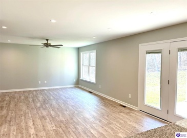 Westhill Cir, Louisville, Kentucky 40214, ,3 BathroomsBathrooms,For Sale,Westhill Cir,HK24000641