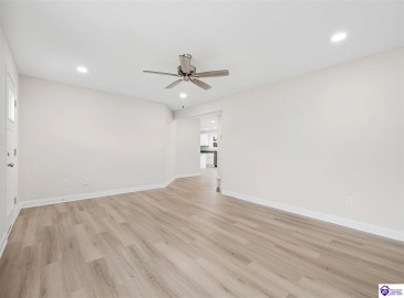 Magnolia Court, Vine Grove, Kentucky 40175, ,3 BathroomsBathrooms,For Sale,Magnolia Court,HK24001105