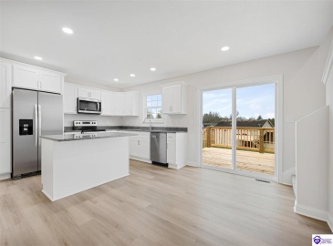 Magnolia Court, Vine Grove, Kentucky 40175, ,3 BathroomsBathrooms,For Sale,Magnolia Court,HK24001105