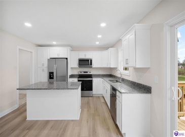 Magnolia Court, Vine Grove, Kentucky 40175, ,3 BathroomsBathrooms,For Sale,Magnolia Court,HK24001105