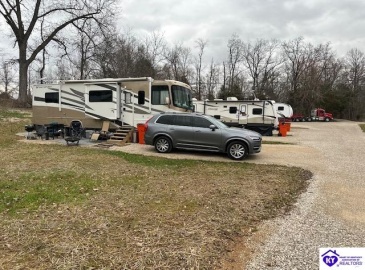 Dixie Highway, Elizabethtown, Kentucky 42701, ,For Sale,Dixie Highway,HK24001187