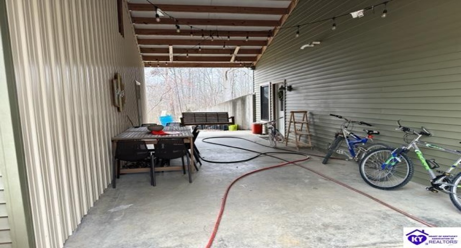 Dixie Highway, Elizabethtown, Kentucky 42701, ,For Sale,Dixie Highway,HK24001187