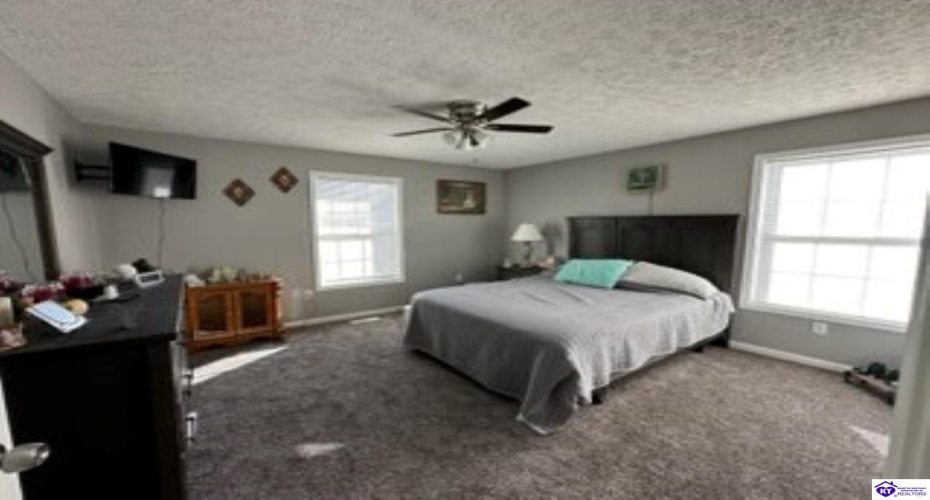 Rogersville Road, Radcliff, Kentucky 40160, ,4 BathroomsBathrooms,For Sale,Rogersville Road,HK24000420