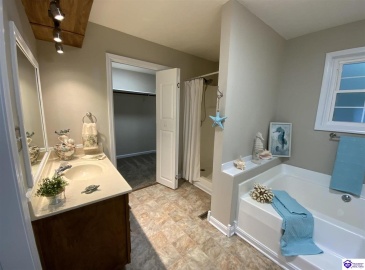 Birch Drive, Elizabethtown, Kentucky 42701, ,2 BathroomsBathrooms,For Sale,Birch Drive,HK24001186