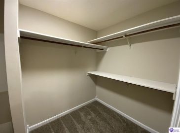 Birch Drive, Elizabethtown, Kentucky 42701, ,2 BathroomsBathrooms,For Sale,Birch Drive,HK24001186