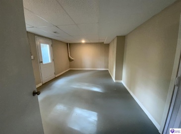 Birch Drive, Elizabethtown, Kentucky 42701, ,2 BathroomsBathrooms,For Sale,Birch Drive,HK24001186