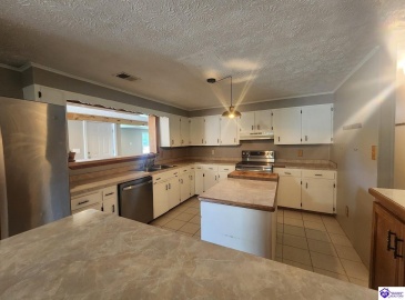 Highway 1870, Russell Springs, Kentucky 42642, ,2 BathroomsBathrooms,For Sale,Highway 1870,HK24001378