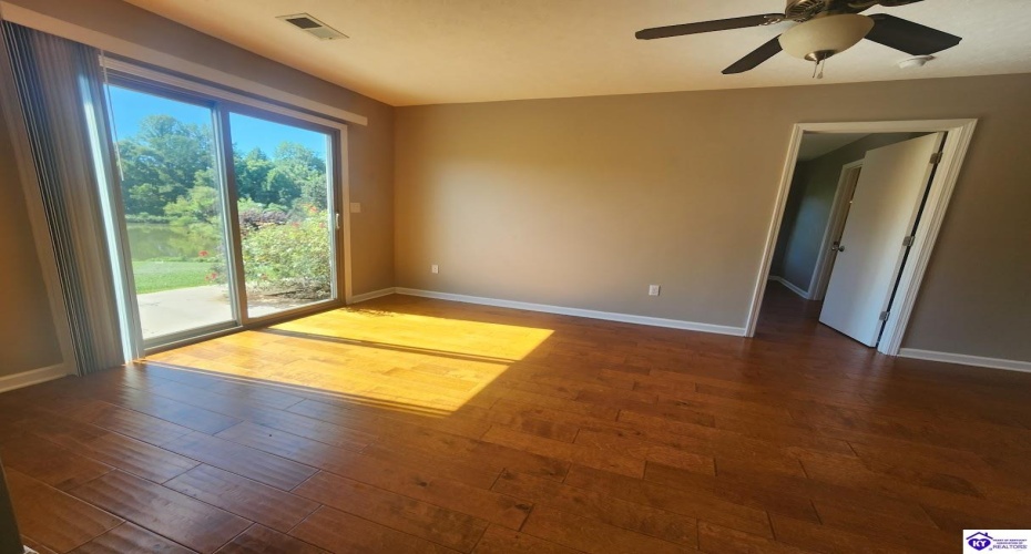 Highway 1870, Russell Springs, Kentucky 42642, ,2 BathroomsBathrooms,For Sale,Highway 1870,HK24001378