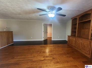 Highway 1870, Russell Springs, Kentucky 42642, ,2 BathroomsBathrooms,For Sale,Highway 1870,HK24001378