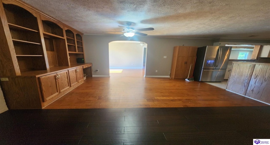 Highway 1870, Russell Springs, Kentucky 42642, ,2 BathroomsBathrooms,For Sale,Highway 1870,HK24001378