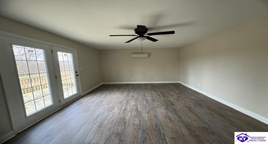 Cannons Point Lane, McDaniels, Kentucky 40152, ,2 BathroomsBathrooms,For Sale,Cannons Point Lane,HK24000861