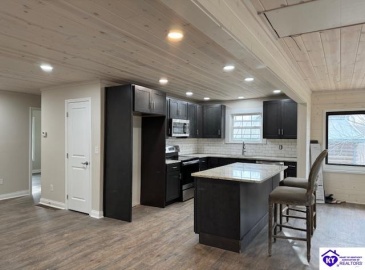 Cannons Point Lane, McDaniels, Kentucky 40152, ,2 BathroomsBathrooms,For Sale,Cannons Point Lane,HK24000861