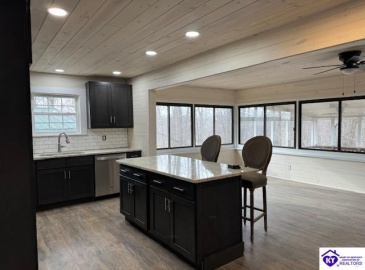 Cannons Point Lane, McDaniels, Kentucky 40152, ,2 BathroomsBathrooms,For Sale,Cannons Point Lane,HK24000861