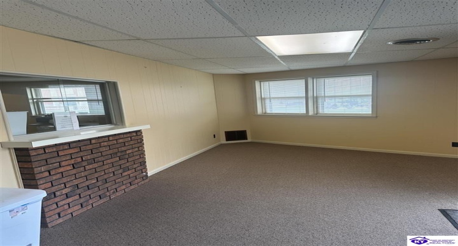 Courthouse Square, Hardinsburg, Kentucky 40143, ,For Sale,Courthouse Square,HK24001457