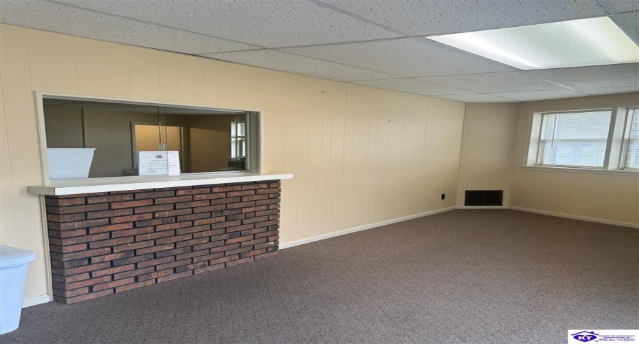 Courthouse Square, Hardinsburg, Kentucky 40143, ,For Sale,Courthouse Square,HK24001457