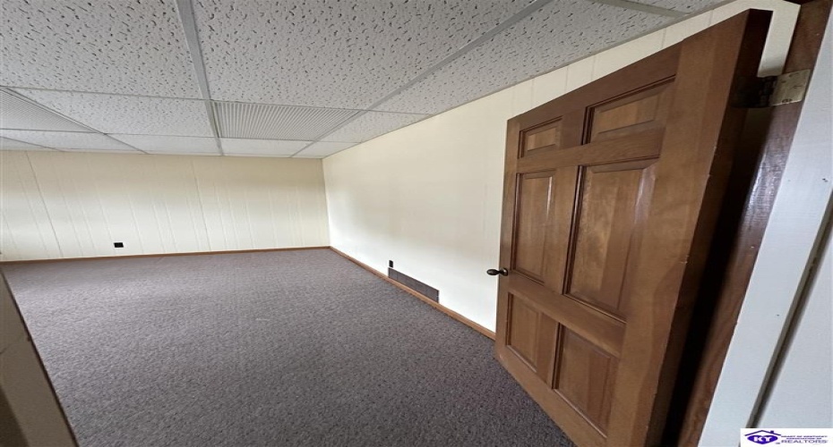 Courthouse Square, Hardinsburg, Kentucky 40143, ,For Sale,Courthouse Square,HK24001457