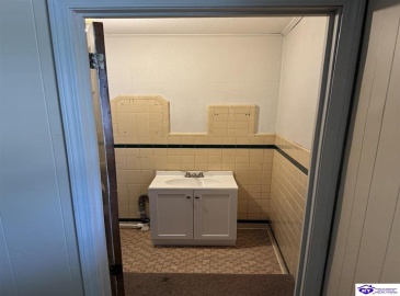 Courthouse Square, Hardinsburg, Kentucky 40143, ,For Sale,Courthouse Square,HK24001457