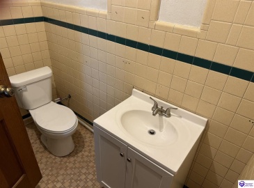 Courthouse Square, Hardinsburg, Kentucky 40143, ,For Sale,Courthouse Square,HK24001457