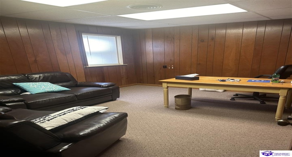 Courthouse Square, Hardinsburg, Kentucky 40143, ,For Sale,Courthouse Square,HK24001457