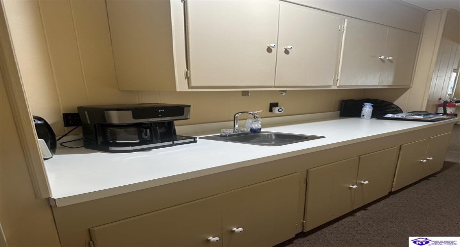 Courthouse Square, Hardinsburg, Kentucky 40143, ,For Sale,Courthouse Square,HK24001457