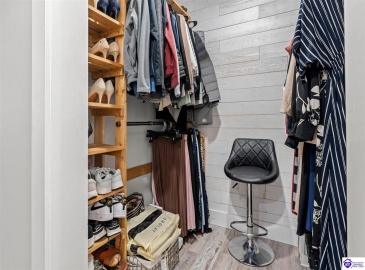 Middle Creek Road, Elizabethtown, Kentucky 42701, ,3 BathroomsBathrooms,For Sale,Middle Creek Road,HK24001465