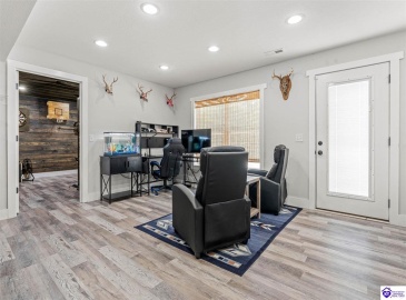 Middle Creek Road, Elizabethtown, Kentucky 42701, ,3 BathroomsBathrooms,For Sale,Middle Creek Road,HK24001465