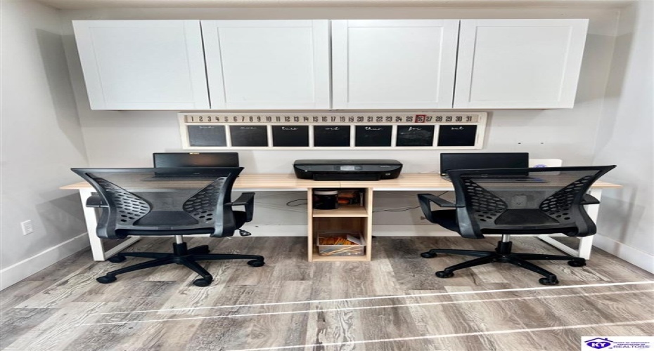 Middle Creek Road, Elizabethtown, Kentucky 42701, ,3 BathroomsBathrooms,For Sale,Middle Creek Road,HK24001465