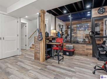 Middle Creek Road, Elizabethtown, Kentucky 42701, ,3 BathroomsBathrooms,For Sale,Middle Creek Road,HK24001465