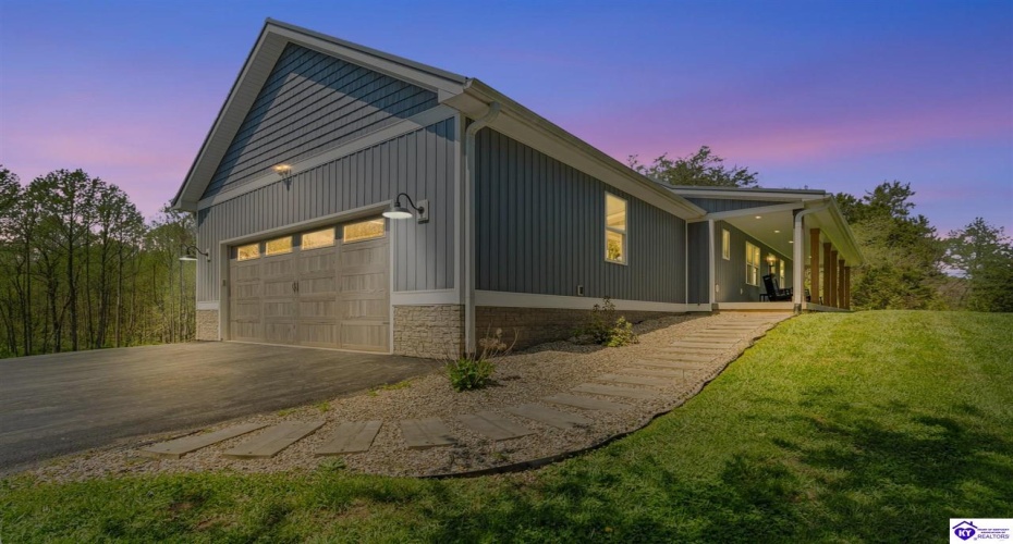 Middle Creek Road, Elizabethtown, Kentucky 42701, ,3 BathroomsBathrooms,For Sale,Middle Creek Road,HK24001465