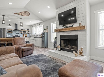 Middle Creek Road, Elizabethtown, Kentucky 42701, ,3 BathroomsBathrooms,For Sale,Middle Creek Road,HK24001465