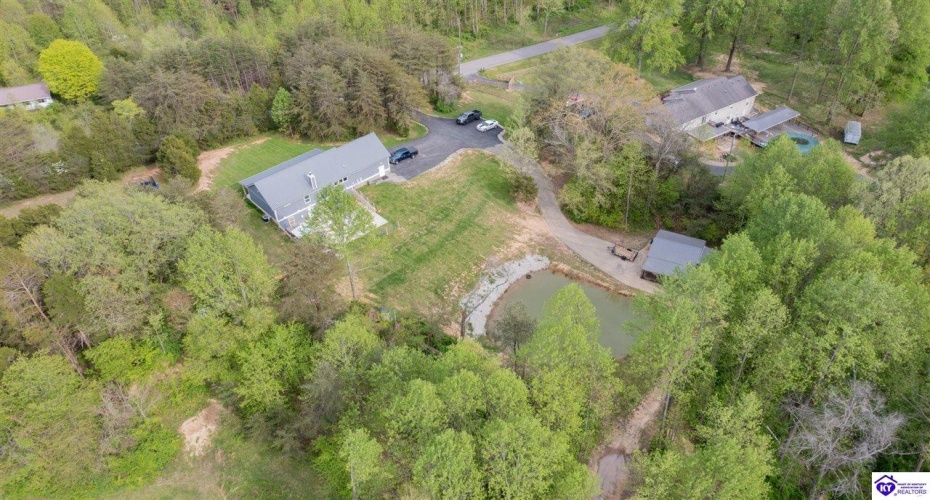 Middle Creek Road, Elizabethtown, Kentucky 42701, ,3 BathroomsBathrooms,For Sale,Middle Creek Road,HK24001465